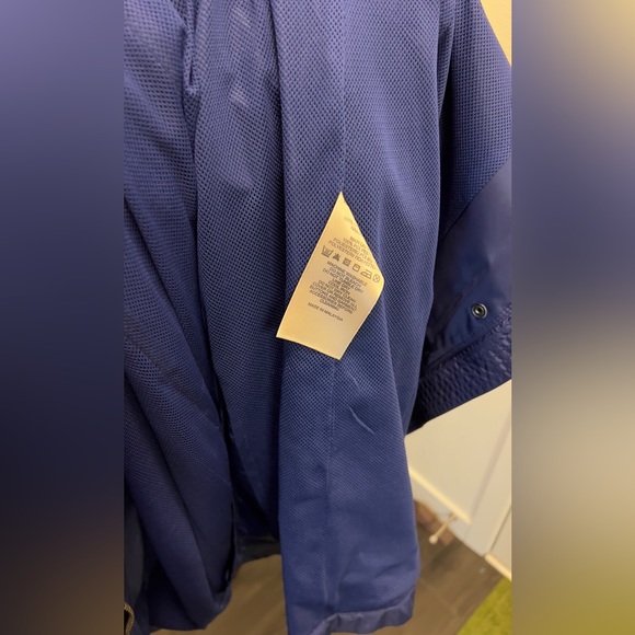 New without tag Burberry nylon purplish blue long trench coat with belt size 6 - Picture 15 of 16